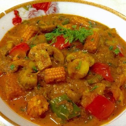 Picture of Vegetable Curry(Mushroom Baby Corn)